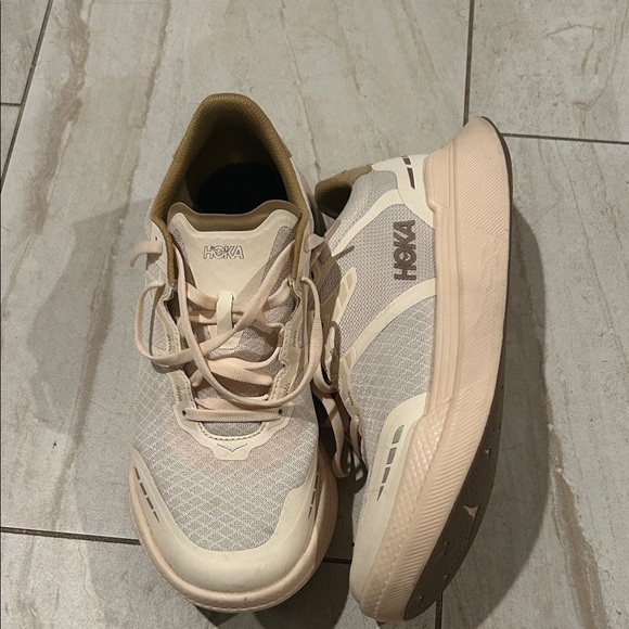 Hoka Shoes - Hoka Transporter 2 Athletic Shoes men’s 8.5, women’s 9.5